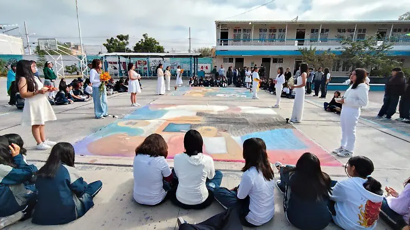 La comunidad estudiantil se hizo presente en este magno evento.